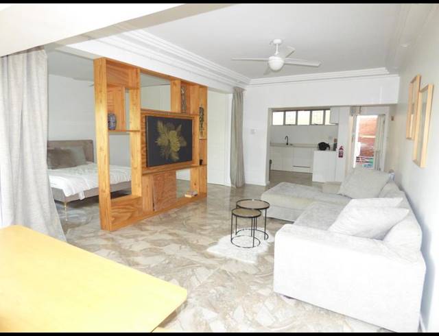 1 BEDROOM PROPERTY TO RENT IN MOUILLE POINT